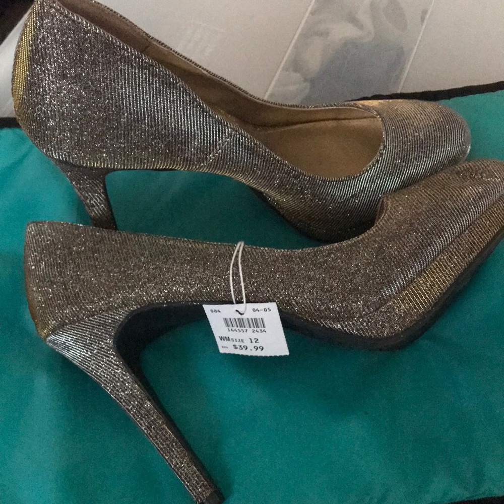 Gold Black Glitter Heel